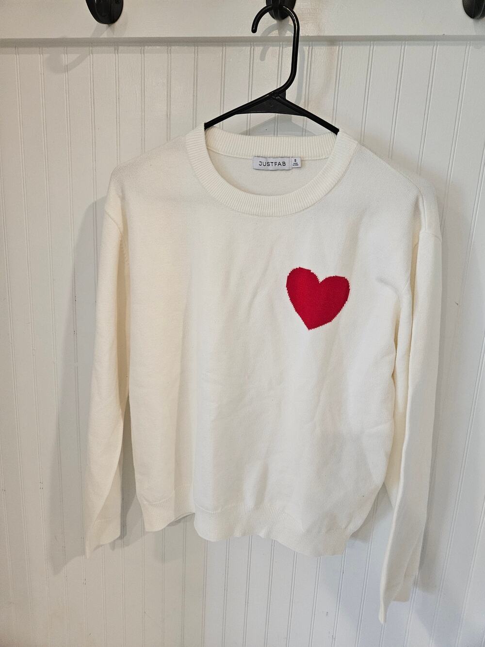 JustFab Valentine’s Day Sweater – Women’s Size Small